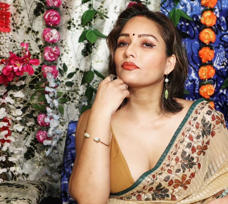 Zoya Rathore Biography